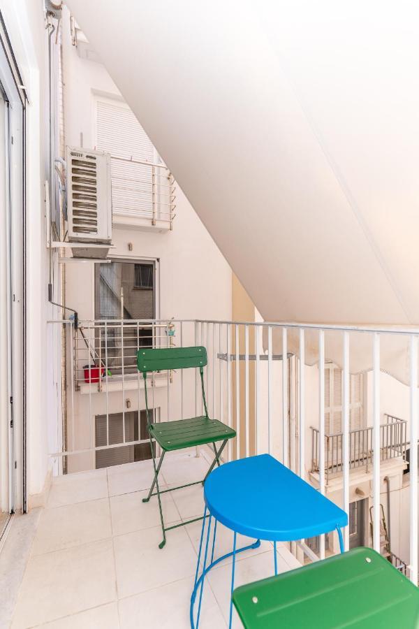 Modern Apartment, Short Walk To Acropolis Sites Atenas Exterior foto